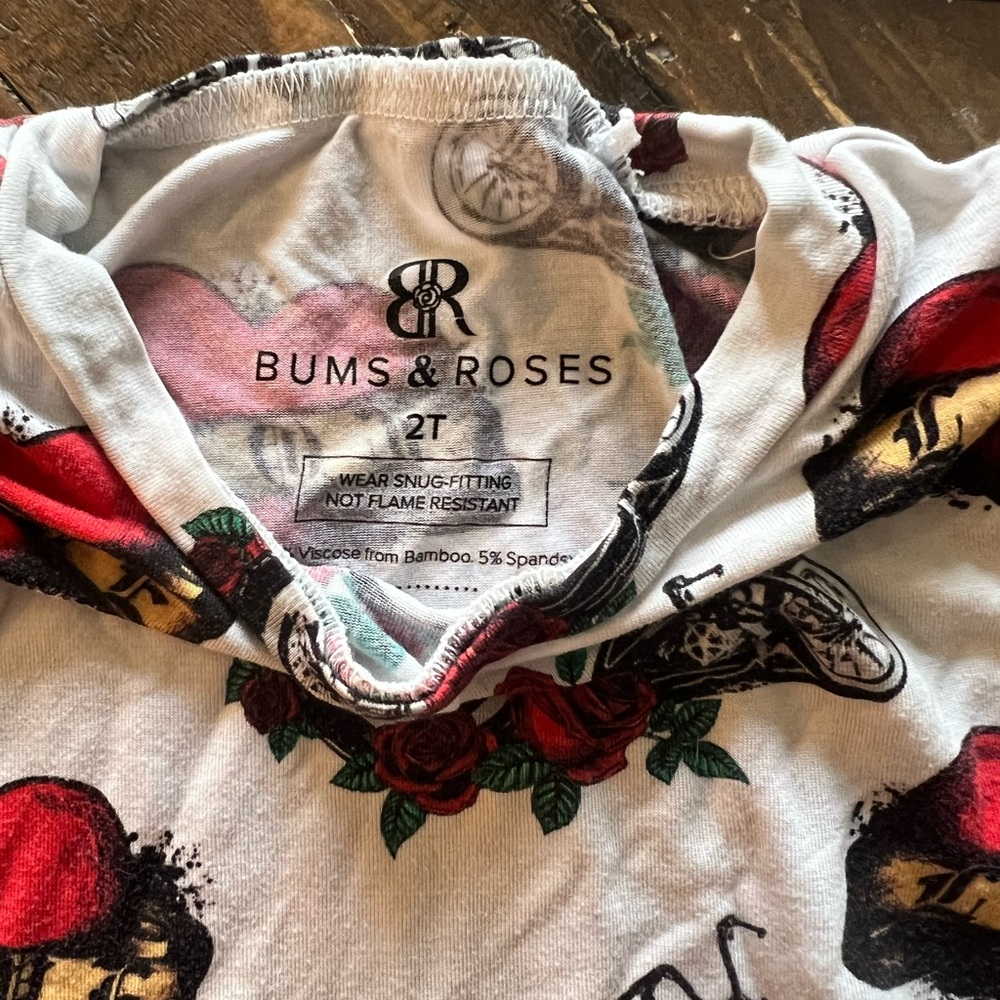 Bums and Roses Valentine’s PJs - Picture 2 of 3